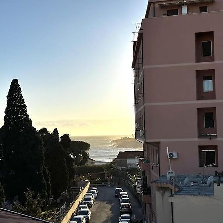 Suite A 1 Minuto Dalla Spiaggia A Piedi - Sanremo Exteriör bild
